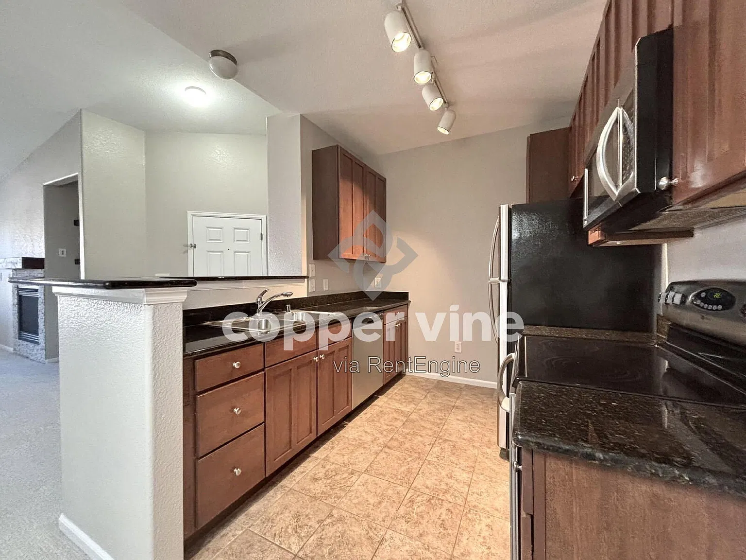 2 bed, 2.0 bath, 1156 sqft, $1,965 — Photo 2