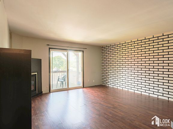 5th image of 1855 Tall Oaks Dr #23