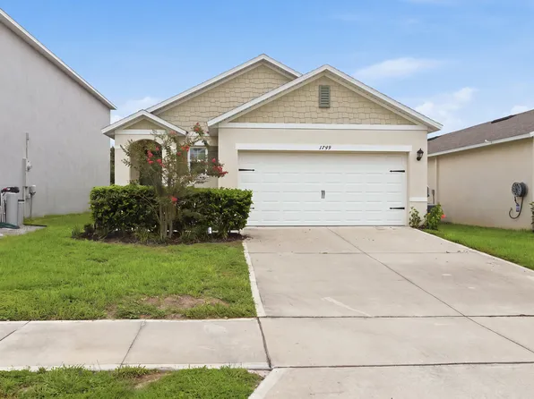 1749 Shadow Trace Way, Deland, FL 32720