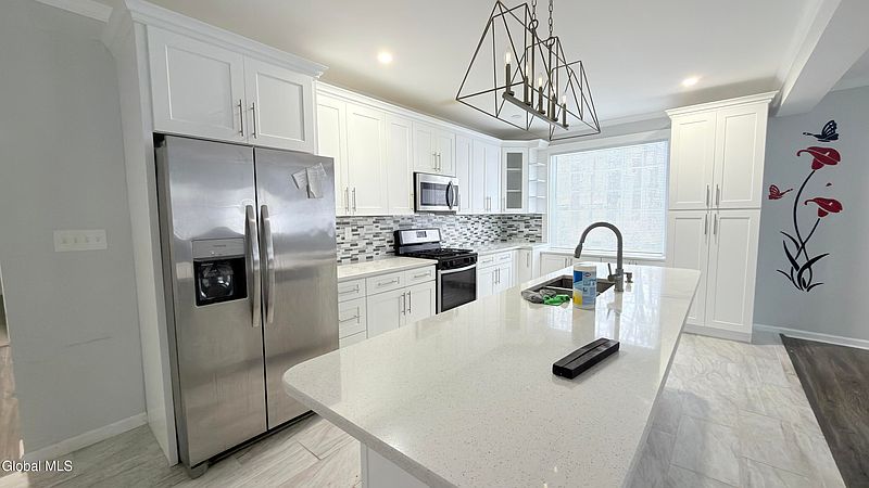 2nd image of 1314 W High Street