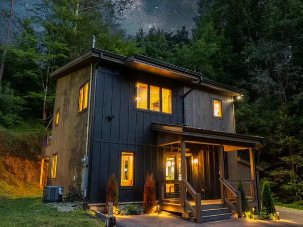 1619 Mitchell Farm Rd, Sevierville, TN 37876