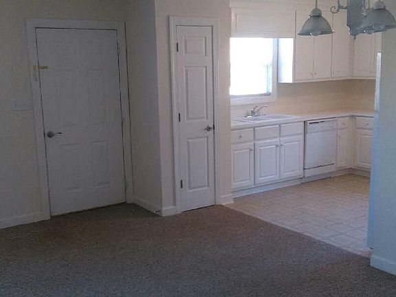 2nd image of 115 Brookside Ln