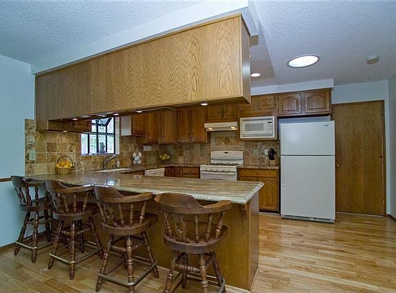 Long Granite Counter