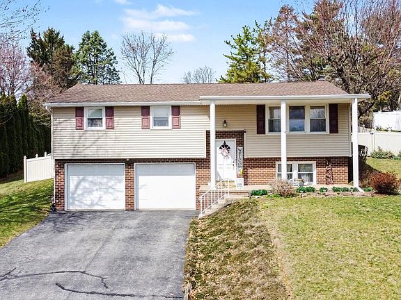 2nd image of 205 Teila Dr