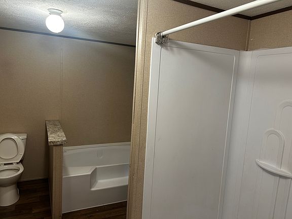 Master Bath - Separate Tub and Shower Large Closet