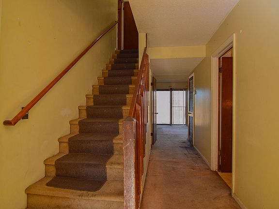 4th image of 107 Willow Ct