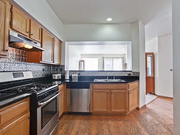 4th image of 2759 Odlum Dr #1