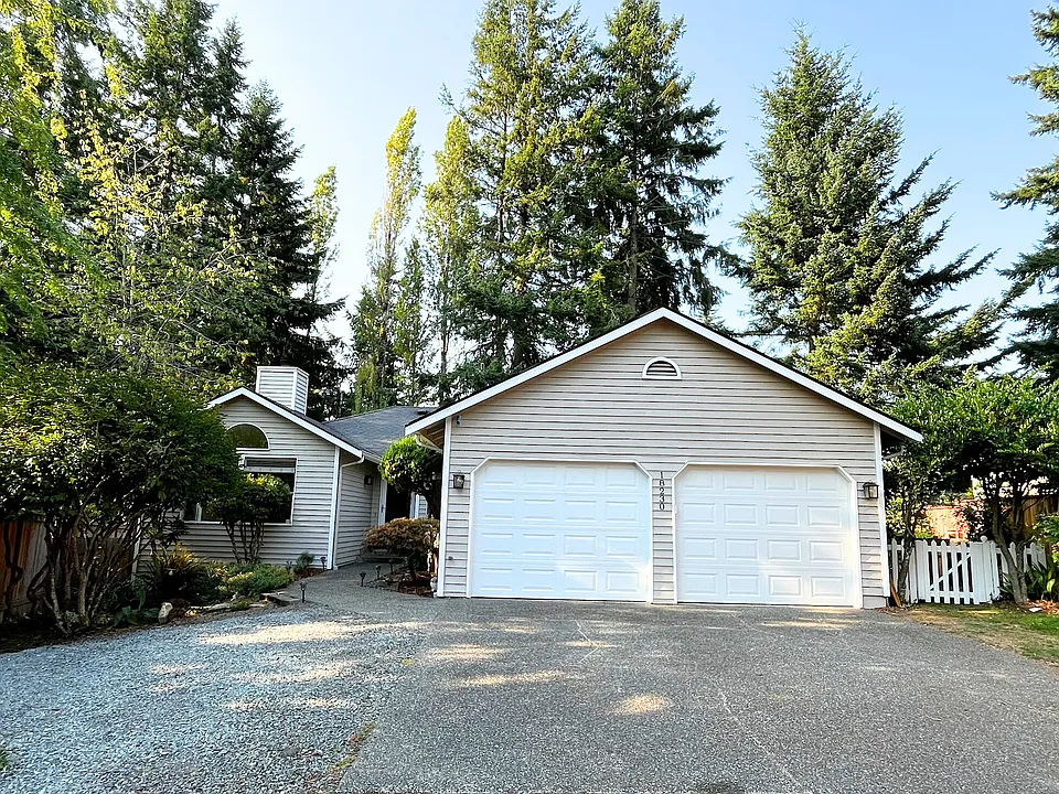 18230 40th Ave W