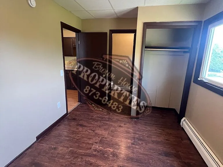 135 Oakland Rd — Photo 11