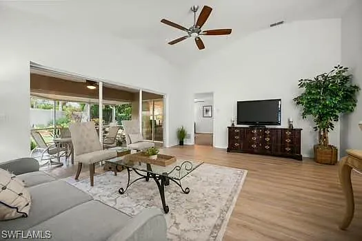 4878 Europa Dr — Photo 4