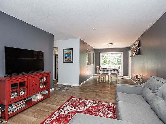 3rd image of 1931 Glenwood Dr