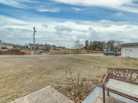 2nd image of 198 Dean Archer Rd