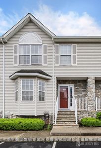 22 Edith Dr, Somerset, NJ, 08873