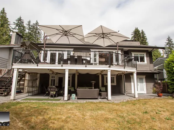 555 Greenway Ave, North Vancouver, BC V7N 3C9