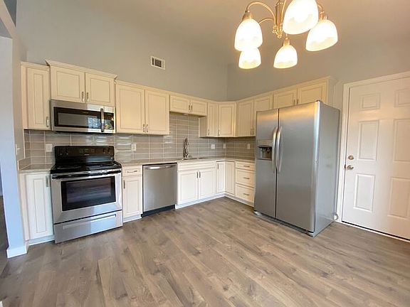 4th image of 105 Tabby Creek Cir