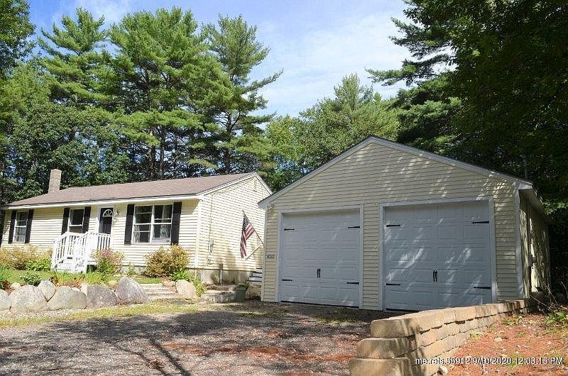 2nd image of 28 Heritage Hill Rd