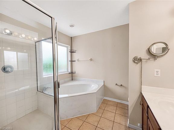 5th image of 9706 Roundstone Cir