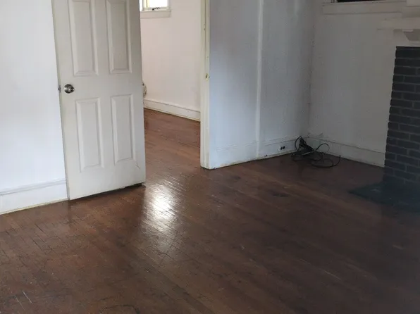 2710 N Washington St APT 1, Wilmington, DE 19802