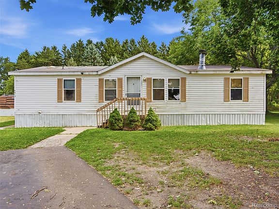 3rd image of 4613 Butternut St