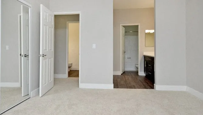Westcreek Apartments — Photo 4