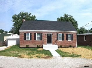 130 Brickyard Rd, New Oxford, PA 17350