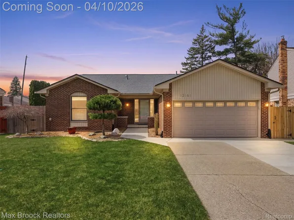 12161 Prairie Dr, Sterling Heights, MI 48312