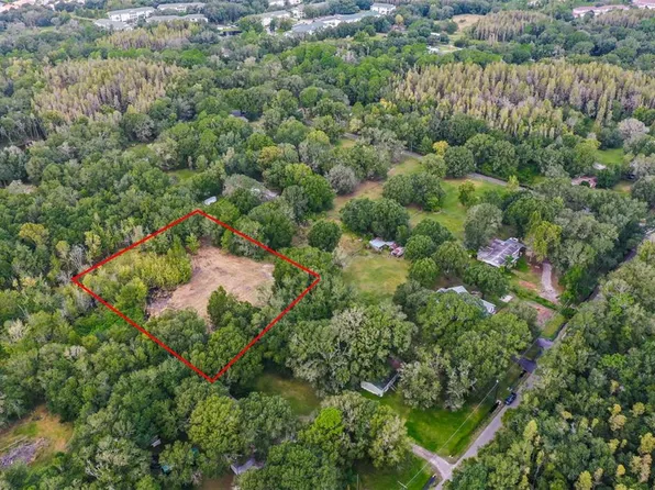 Apache Dr, Thonotosassa, FL 33592