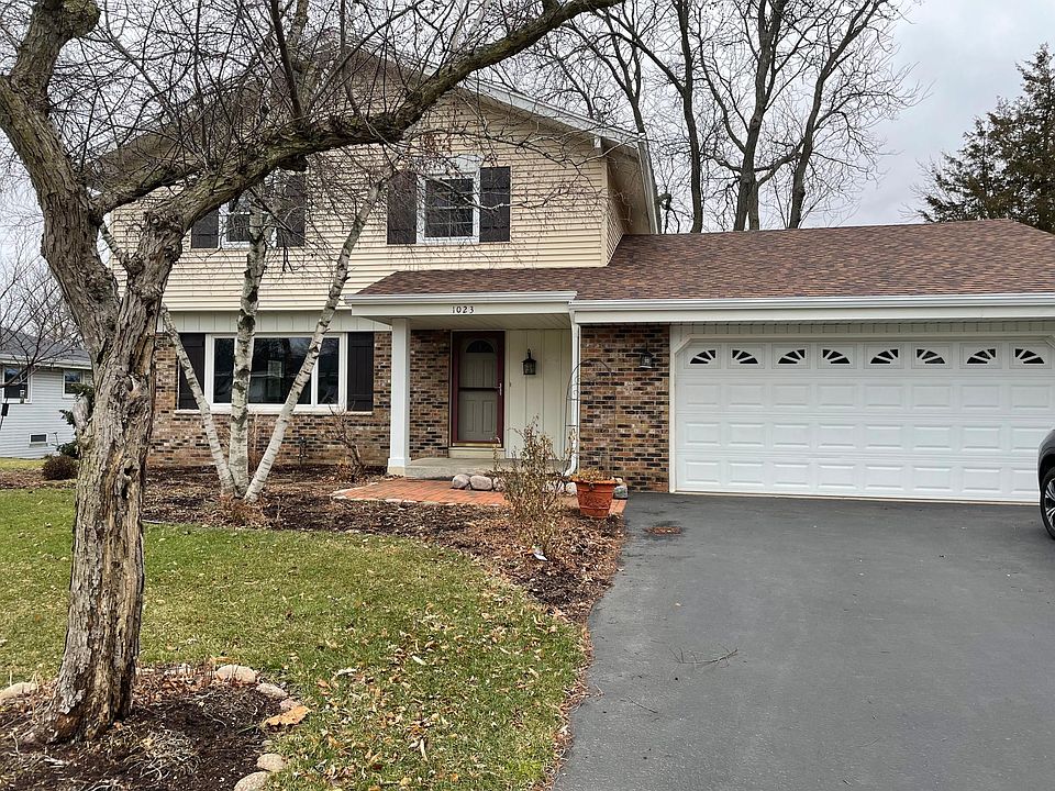 1st image of 1023 Lexington Dr