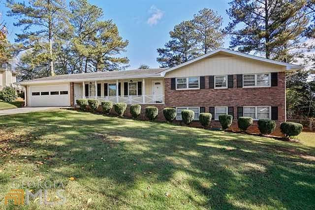 1st image of 2707 Summit Hills Dr