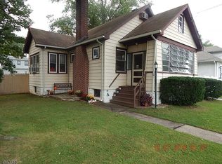 39 W Park Ave, Avenel, NJ 07001