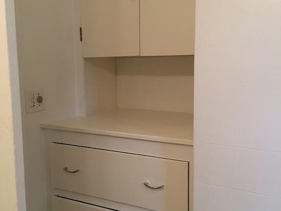 2nd image of 625 Avenue E