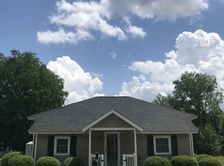 68 Pitts St, Camden, SC 29020