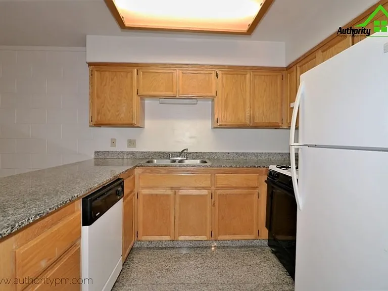 6183 Verde Vale Ct — Photo 7