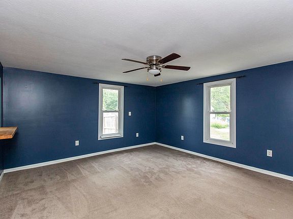 4th image of 825 E Mishawaka Ave
