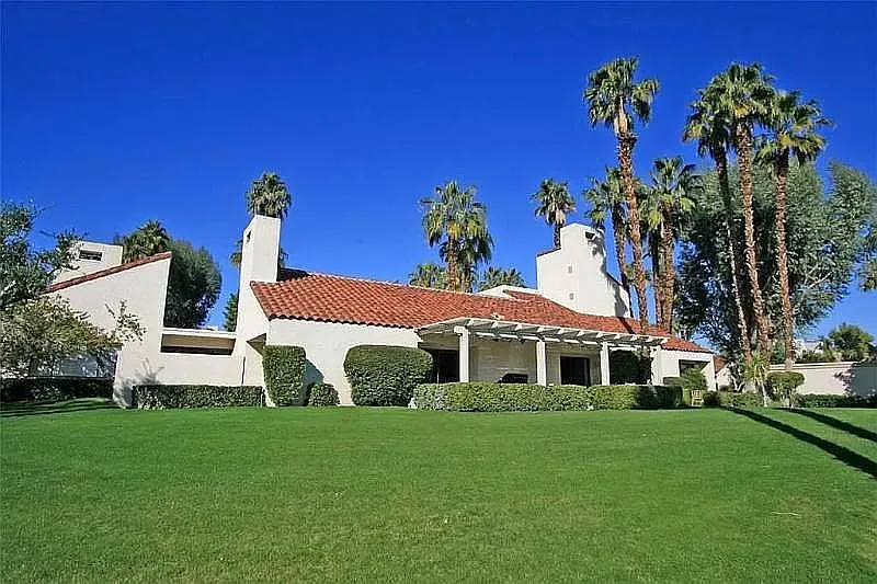 26 Tennis Club Dr