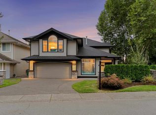 10555 239th St, Maple Ridge, BC V2W 1X1