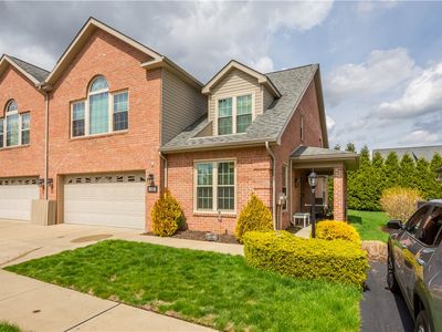 3012 Laura Ln, Lawrence, PA, 15055