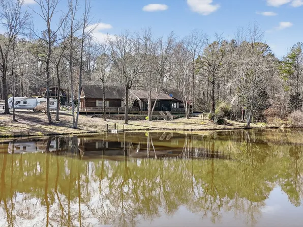 261 McIntosh Cir, Jackson, GA 30233