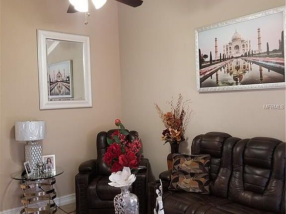3rd image of 8580 Briar Grove Cir