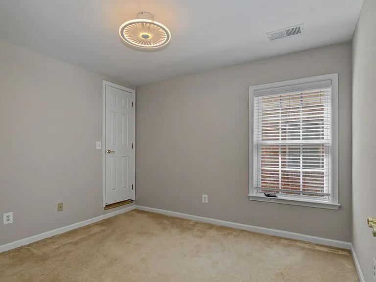 4619 Hummingbird Ln — Photo 17