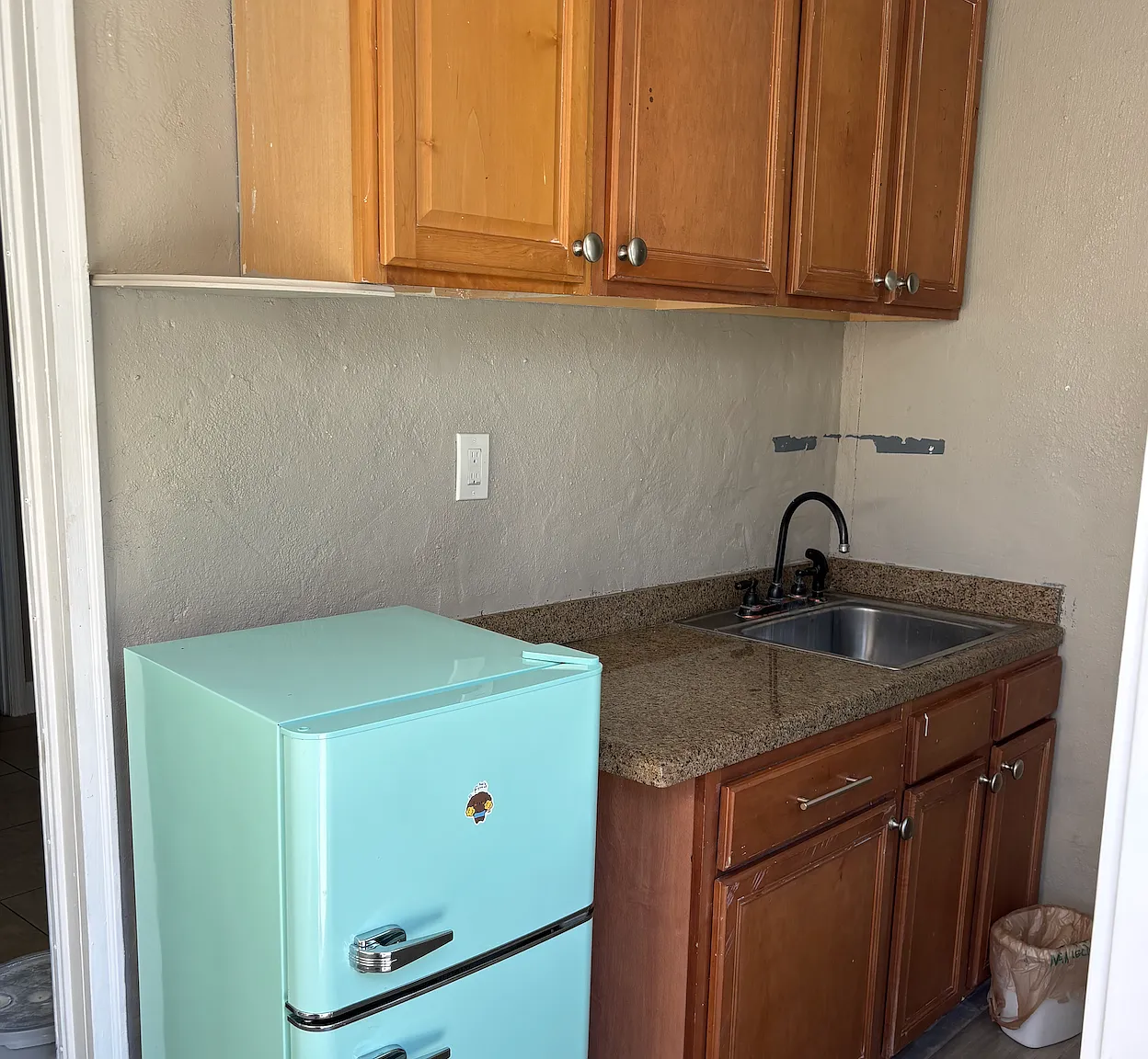 1 bed, 375 sqft, $900 — Photo 3