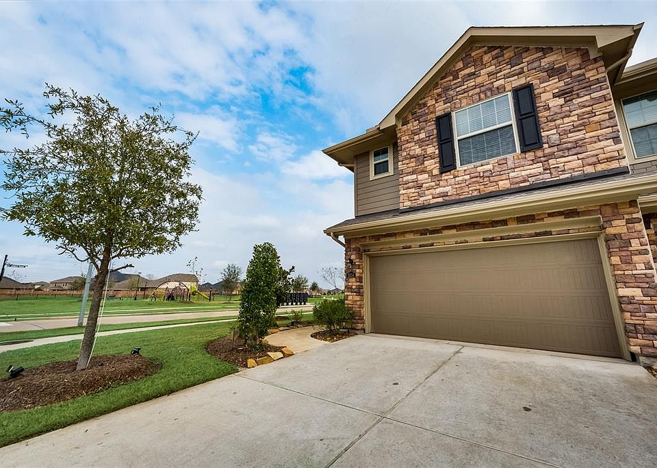 1st image of 1814 Vogel Prairie Way