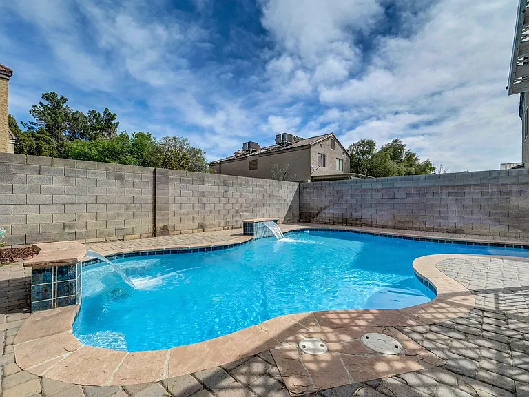 6644 Pepperidge Way — Photo 43
