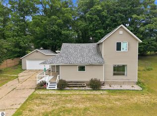 16767 3rd St, Copemish, MI 49625
