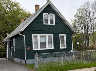 18 Langham St, Rochester, NY 14621