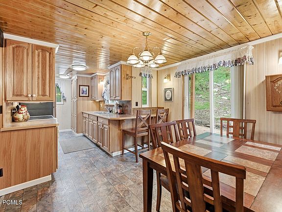 5th image of 54 E Targhee Dr