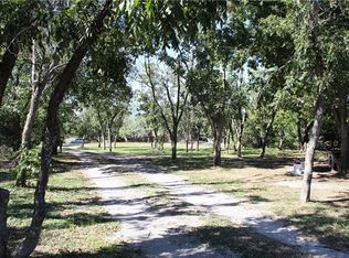 2845 Brookhollow Dr, Burleson, TX 76028
