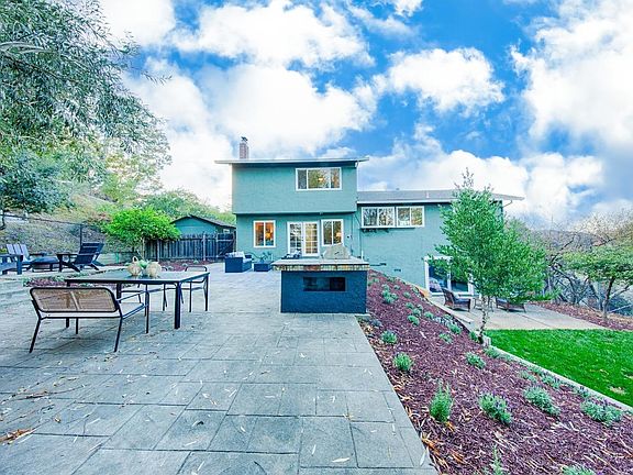 2nd image of 1140 Stonybrook Drive
