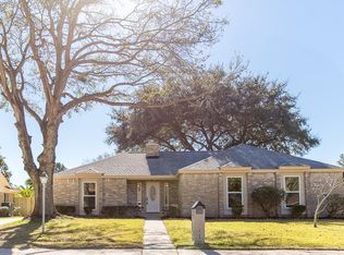 15306 Pleasant Valley Rd, Houston, TX 77062