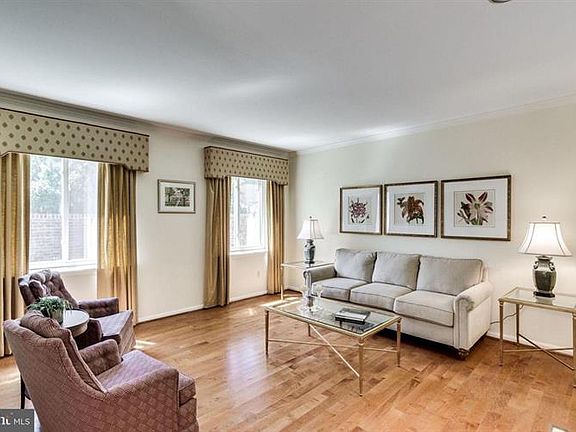 4th image of 10514 Meadow Bridge Ln